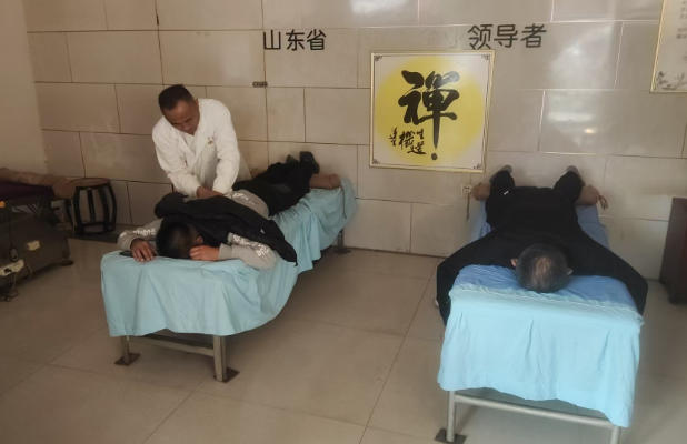 于福洋大夫“圆柔正骨理疗法”惠及众乡邻